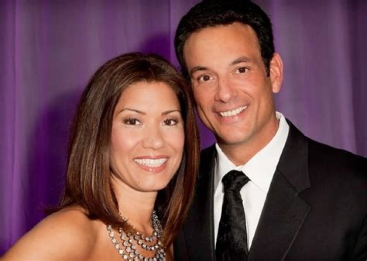 Are Frank Vascellaro and Amelia Santaniello still married?