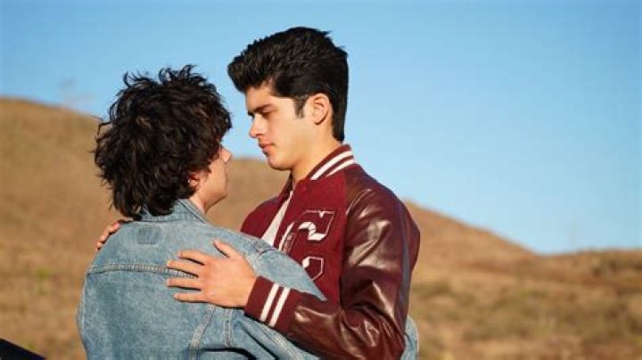 ‘Aristotle and Dante’ Is the End-of-Summer Queer Romance We Need