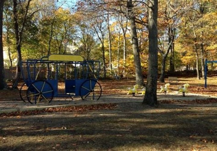 Cross Street Little Explorers | Macaroni KID South Shore Boston