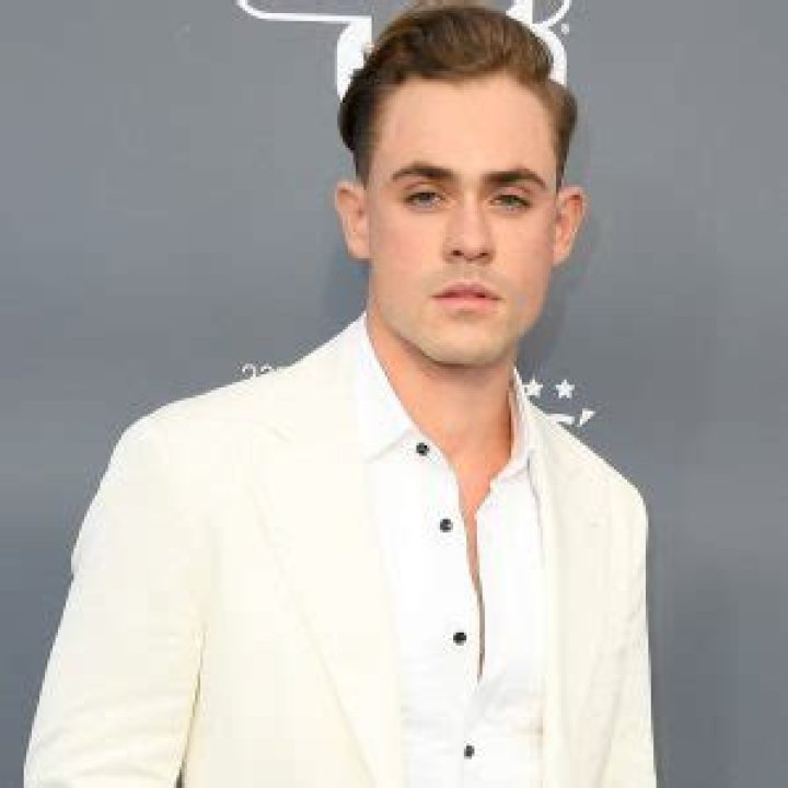 Dacre Montgomery Bio (Wiki)