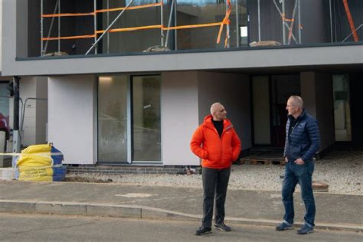 Grand Designs’ The Streets: Risk team step in over threat to neighbour’s home