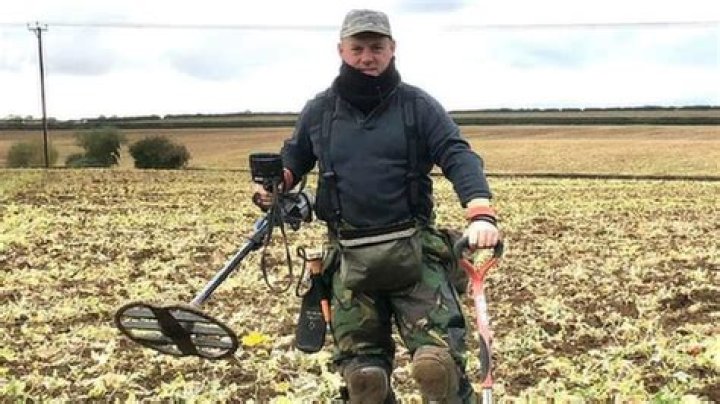 I'm a metal detectorist, and I've recovered over $125,000 worth of people's lost valuables — for free