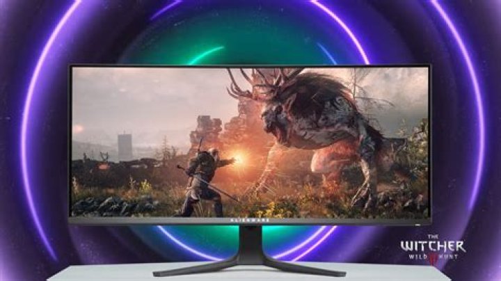 The Alienware 34" QD OLED Gaming Monitor Is Back Down to $799.99